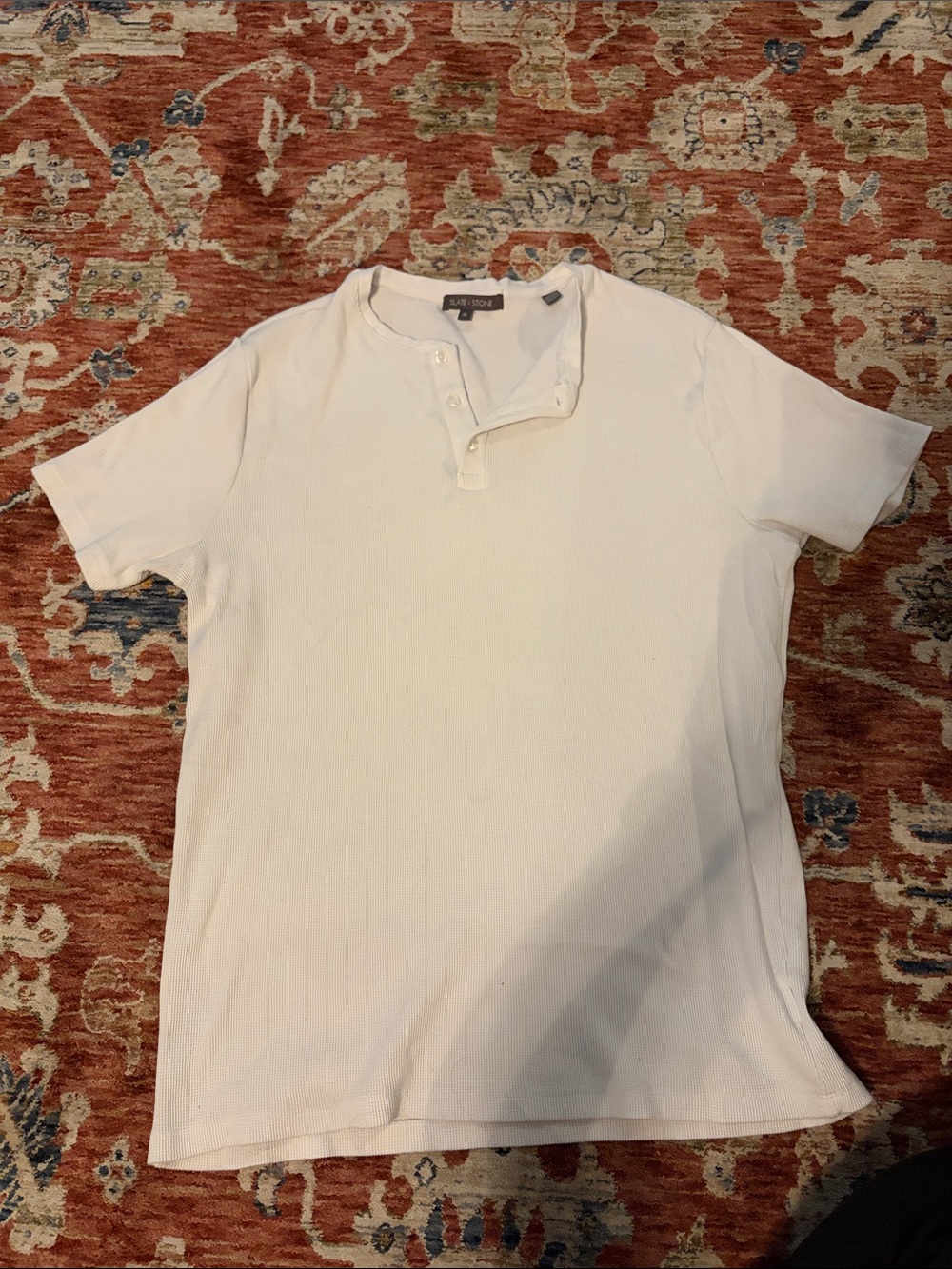 Sun + Stone Men's White Short-Sleeve Henley Polo